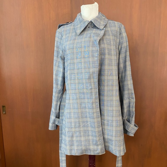 Carolina Belle short trench coat - Picture 7 of 8